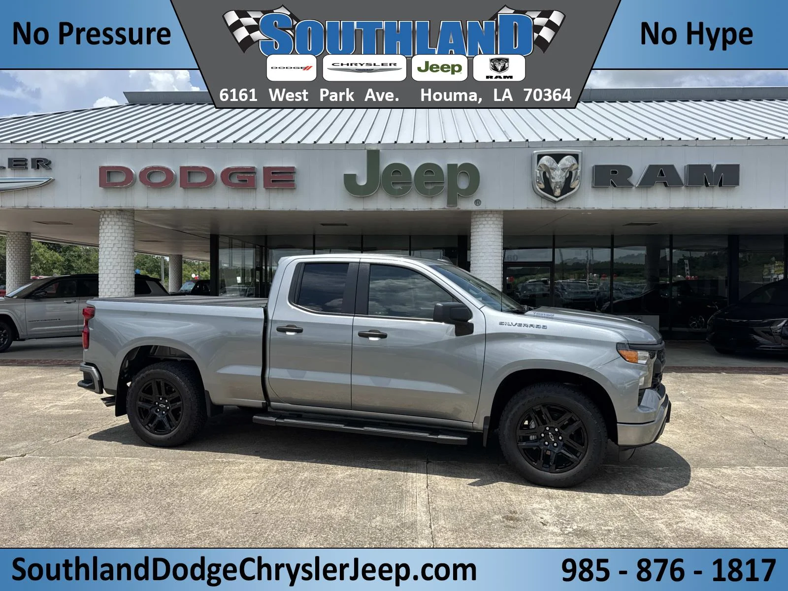 Used 2024 STERLING GRAY MET Chevrolet Custom image 1