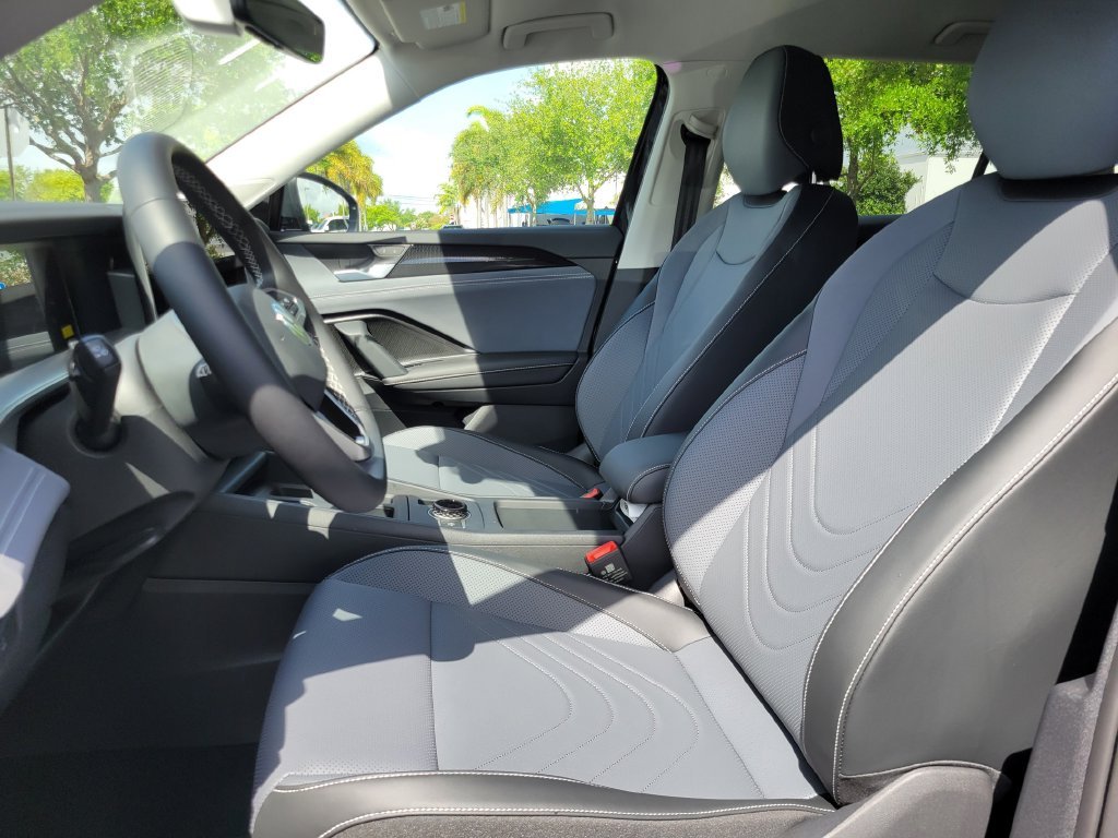 New 2026 Gray Volkswagen 2.0T SE image 10