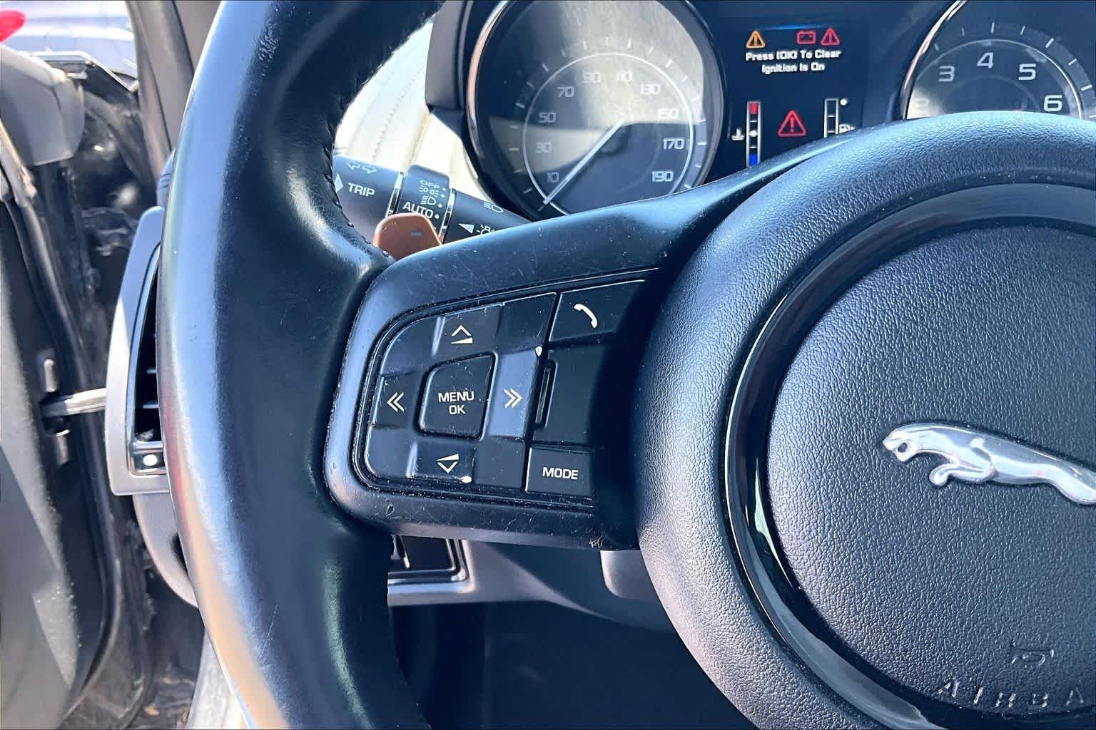 Used 2015 BLACK Jaguar V6 S image 18