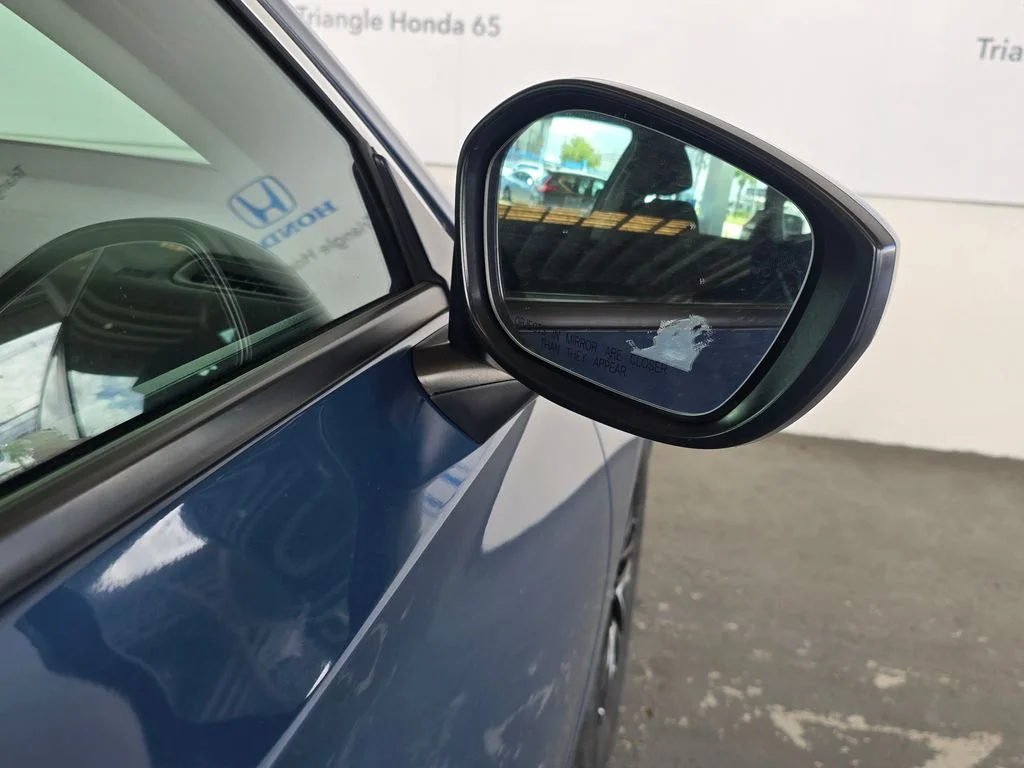 Used 2025 Red Honda LX image 33