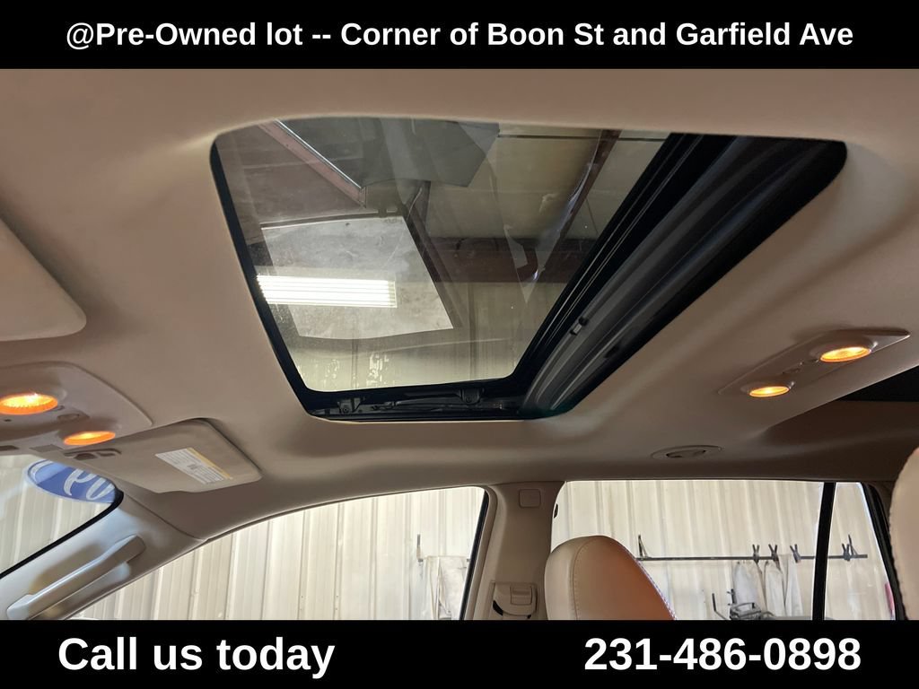 Used 2009 Gold Mist Metallic Buick CXL image 13