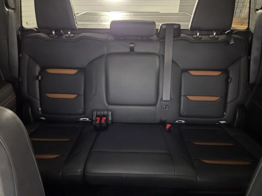Used 2023 Summit White GMC AT4 image 25