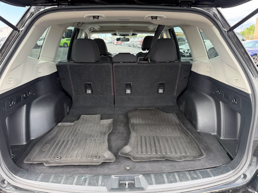 Used 2022 Crystal Black Silica Subaru Premium image 26