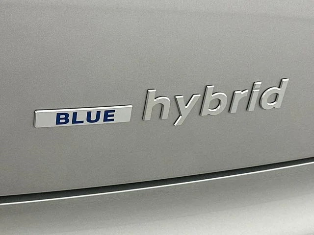 New 2026 Silver Hyundai Blue SEL image 27