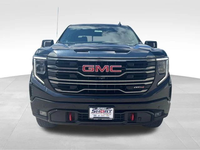 Used 2023  GMC AT4 image 2