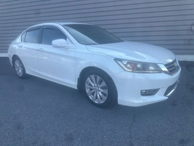 2013 Honda Accord EX-L Auto's photo