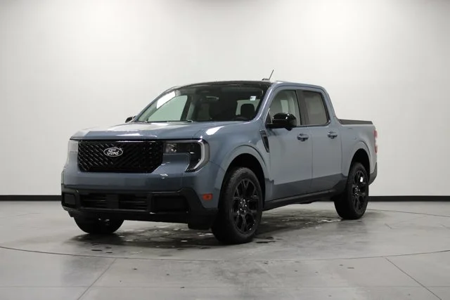 New 2025 Azure Gray Metallic Tri-Coat Ford Lariat® image 31