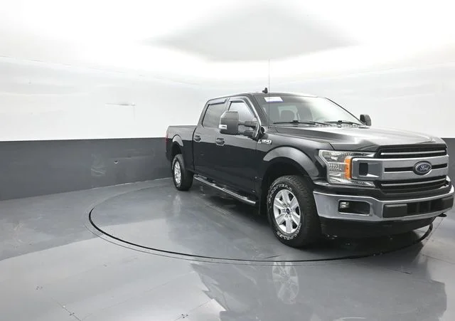 Certified Used 2020 Black Ford XLT image 3