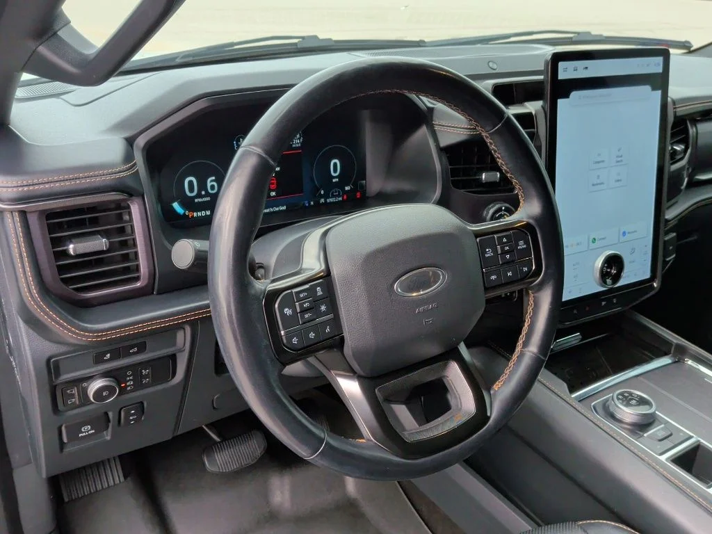 Used 2022 White Ford Platinum image 15