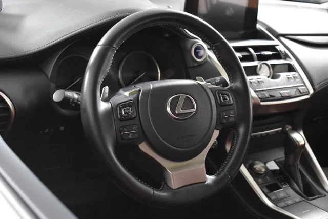 Used 2021 White Lexus 300h image 24