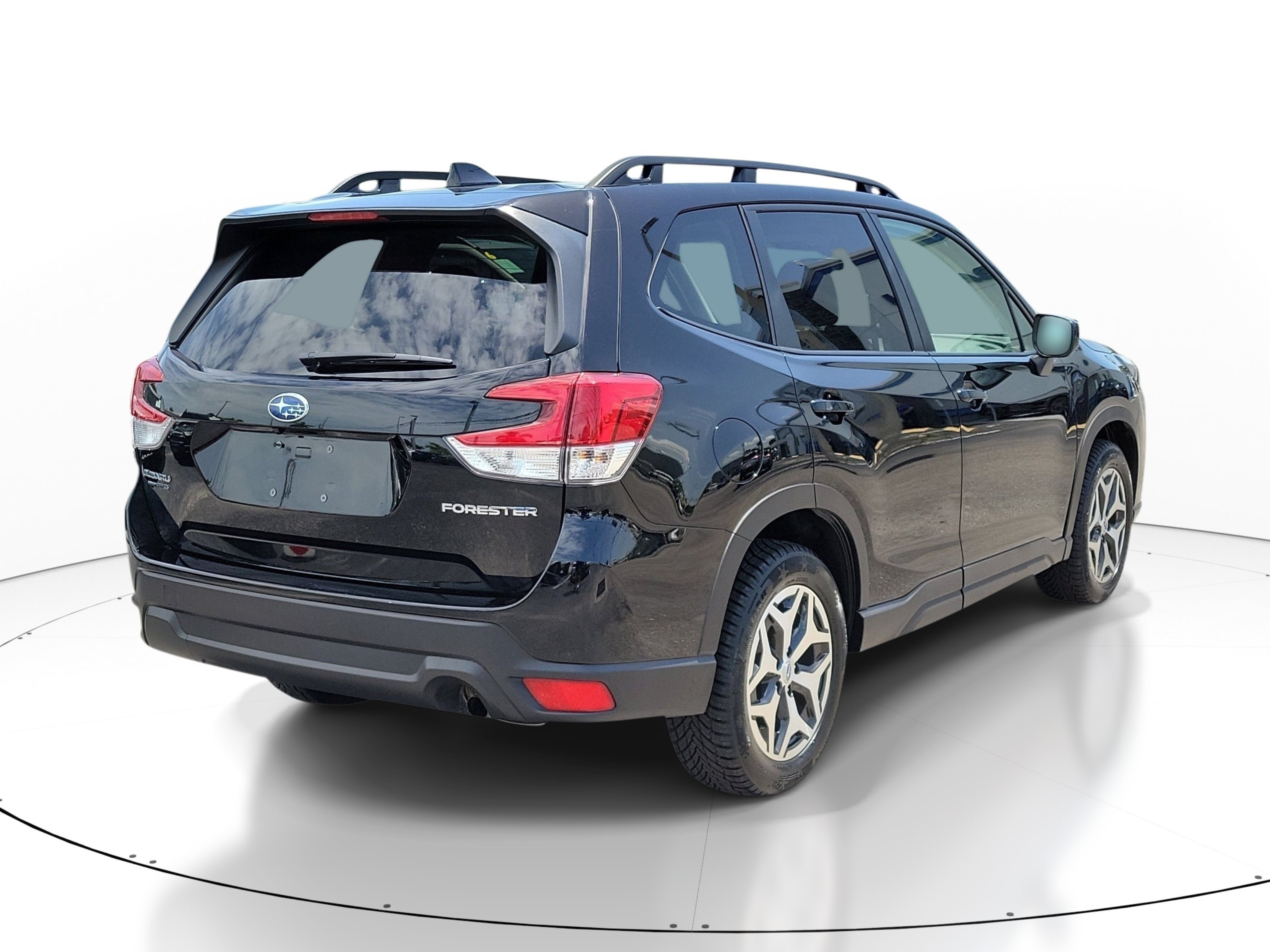 Used 2024 Crystal Black Silica Subaru Premium image 6