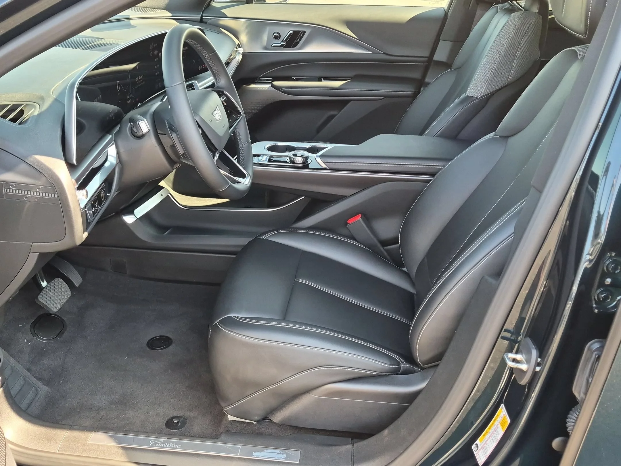 Used 2024 Emerald Lake Metallic Cadillac Tech image 18