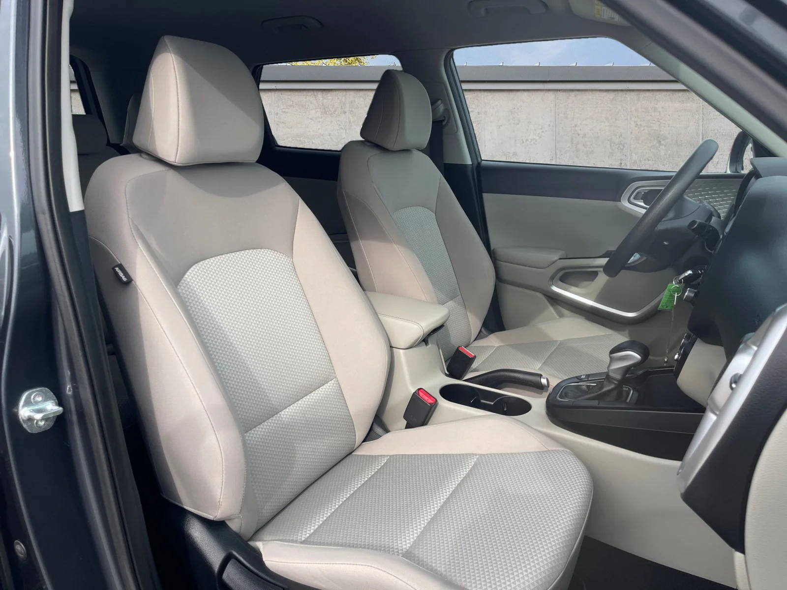 Certified Used 2024 Gravity Gray Kia LX image 15