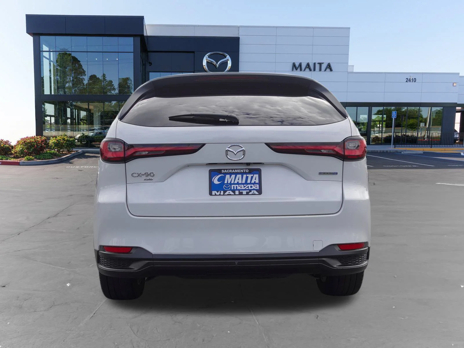Certified Used 2024 Rhodium White Premium Mazda Preferred image 5