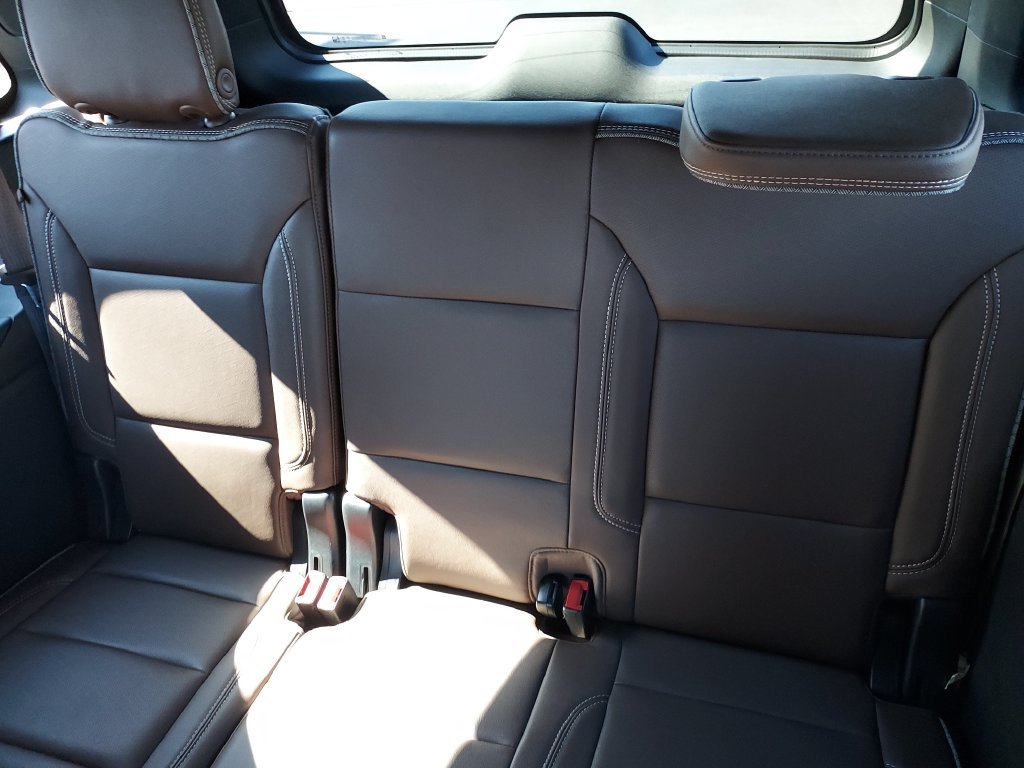 Used 2022 Black Chevrolet High Country image 24