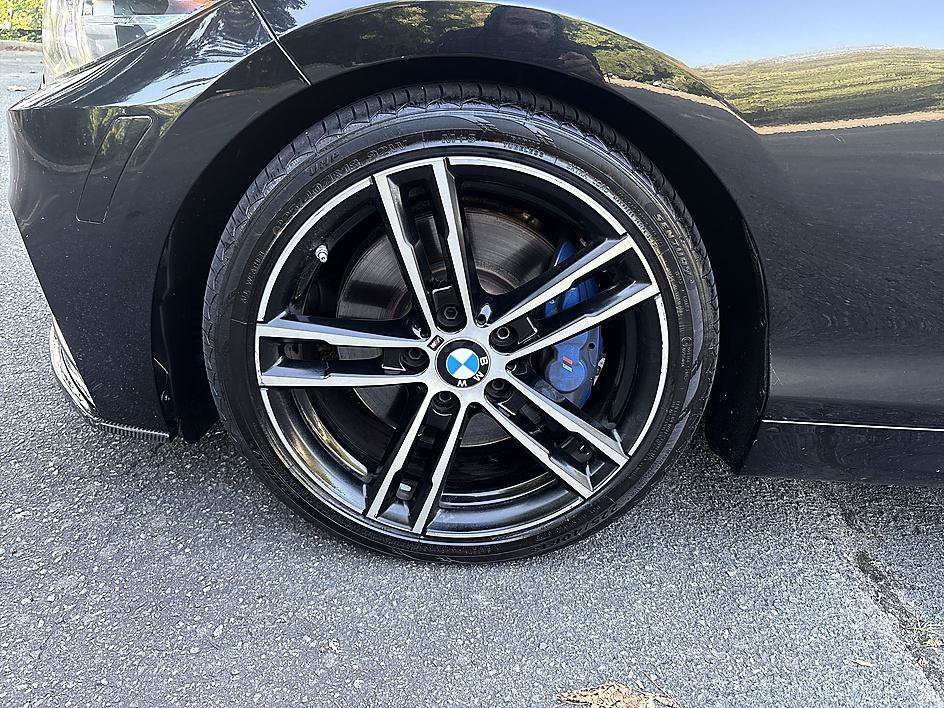 Used 2018 Black Sapphire Metallic BMW M240i image 8