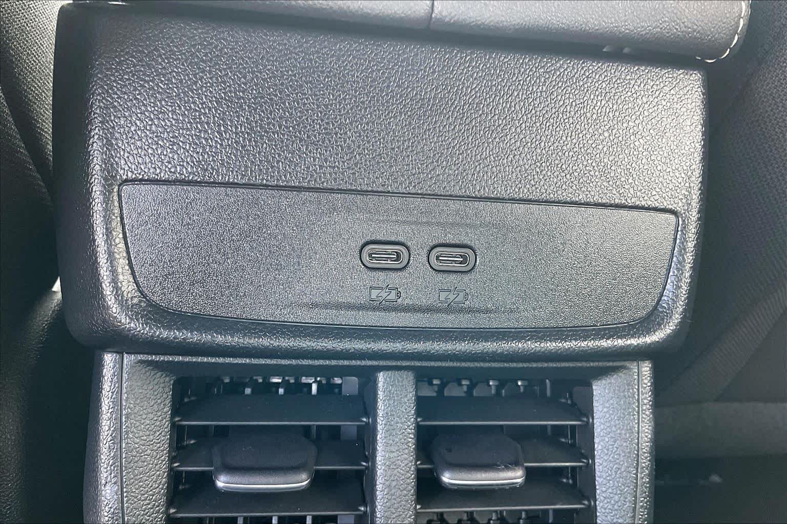Used 2026 Summit White GMC FWD Elevation image 29