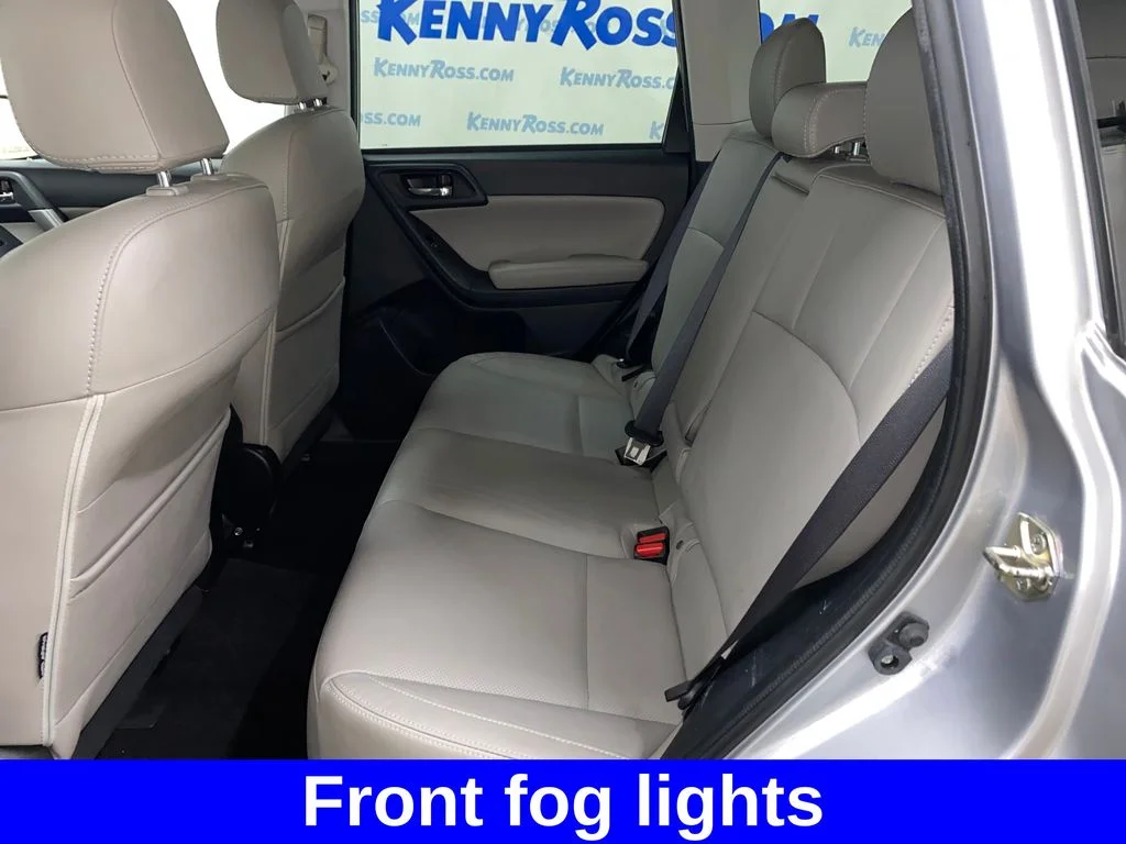 Used 2018 Silver Subaru 2.5i Limited image 12