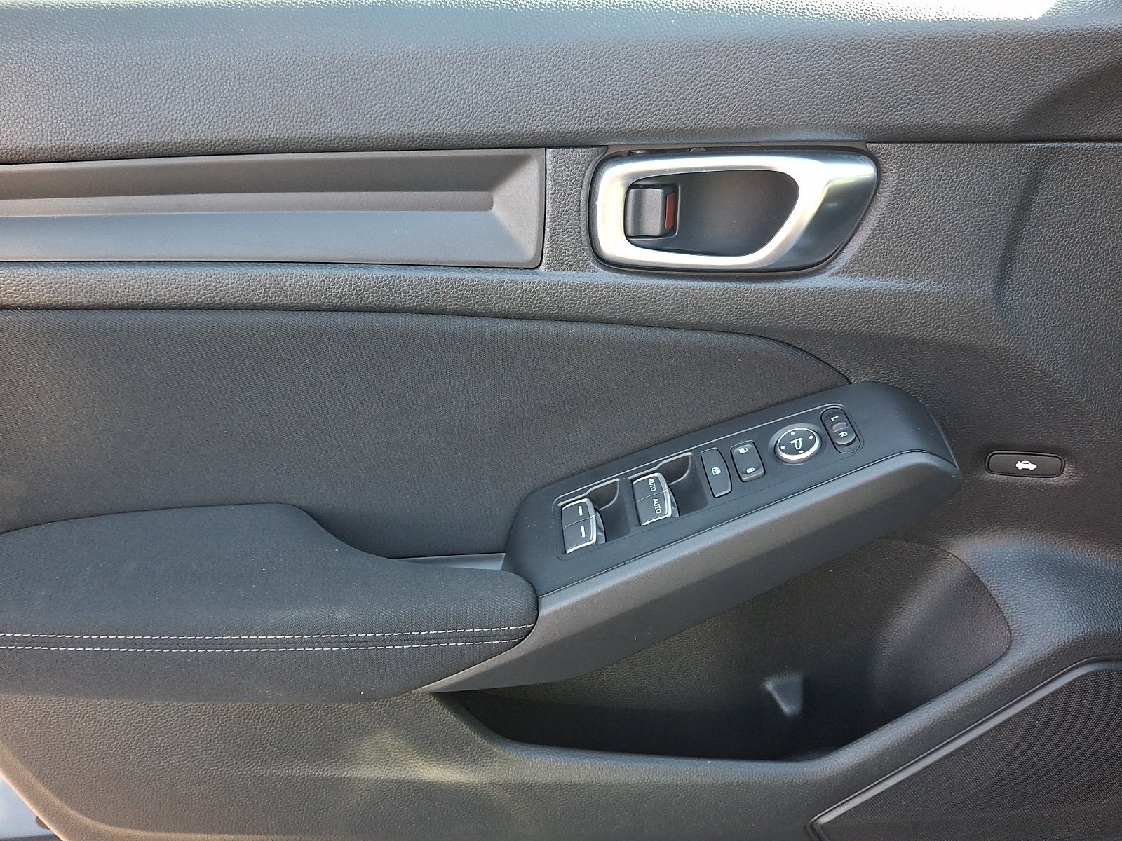 2024 Honda Civic Sport - Photo 11
