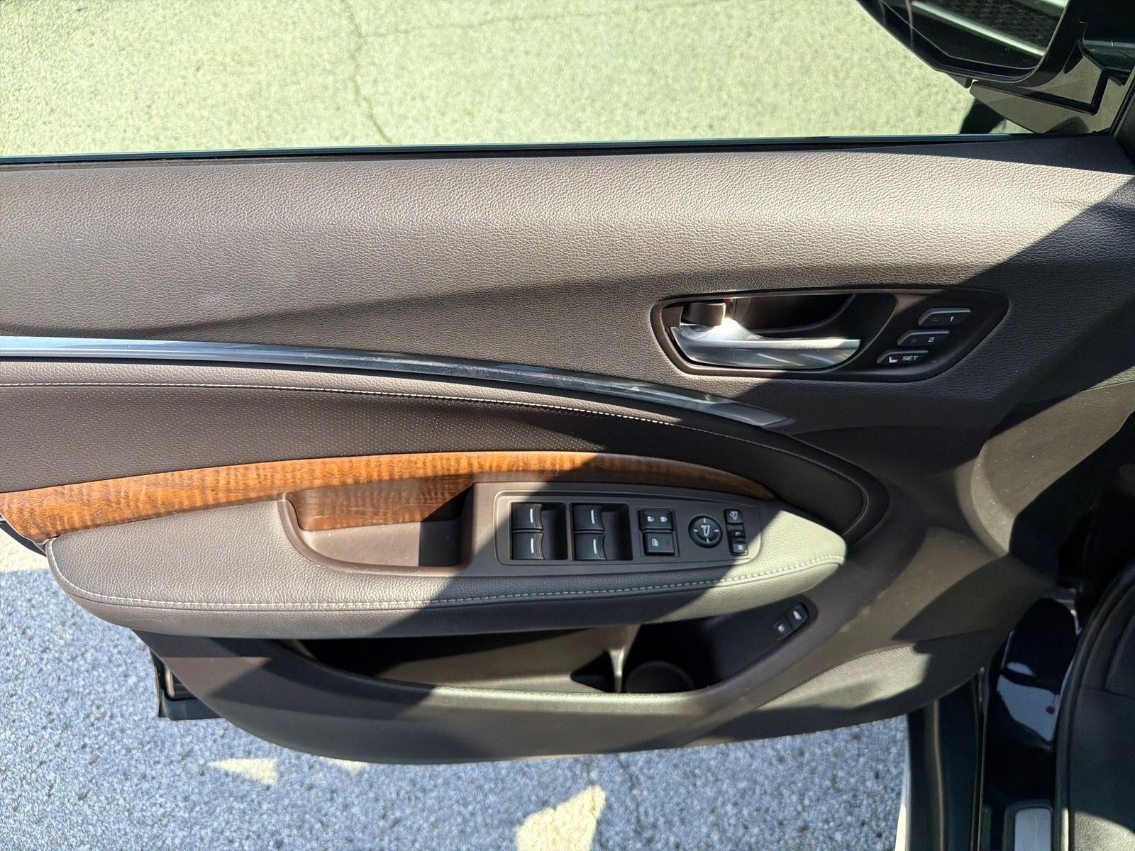 Used 2020 Black Acura Technology image 27