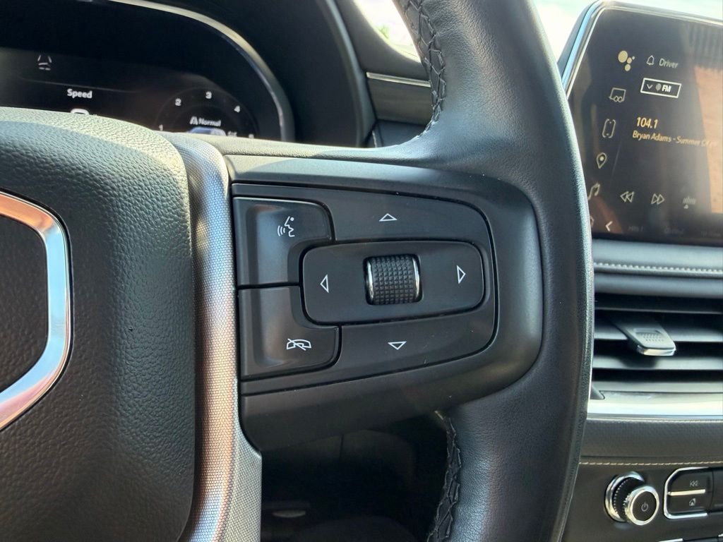 Used 2023  GMC SLT image 43