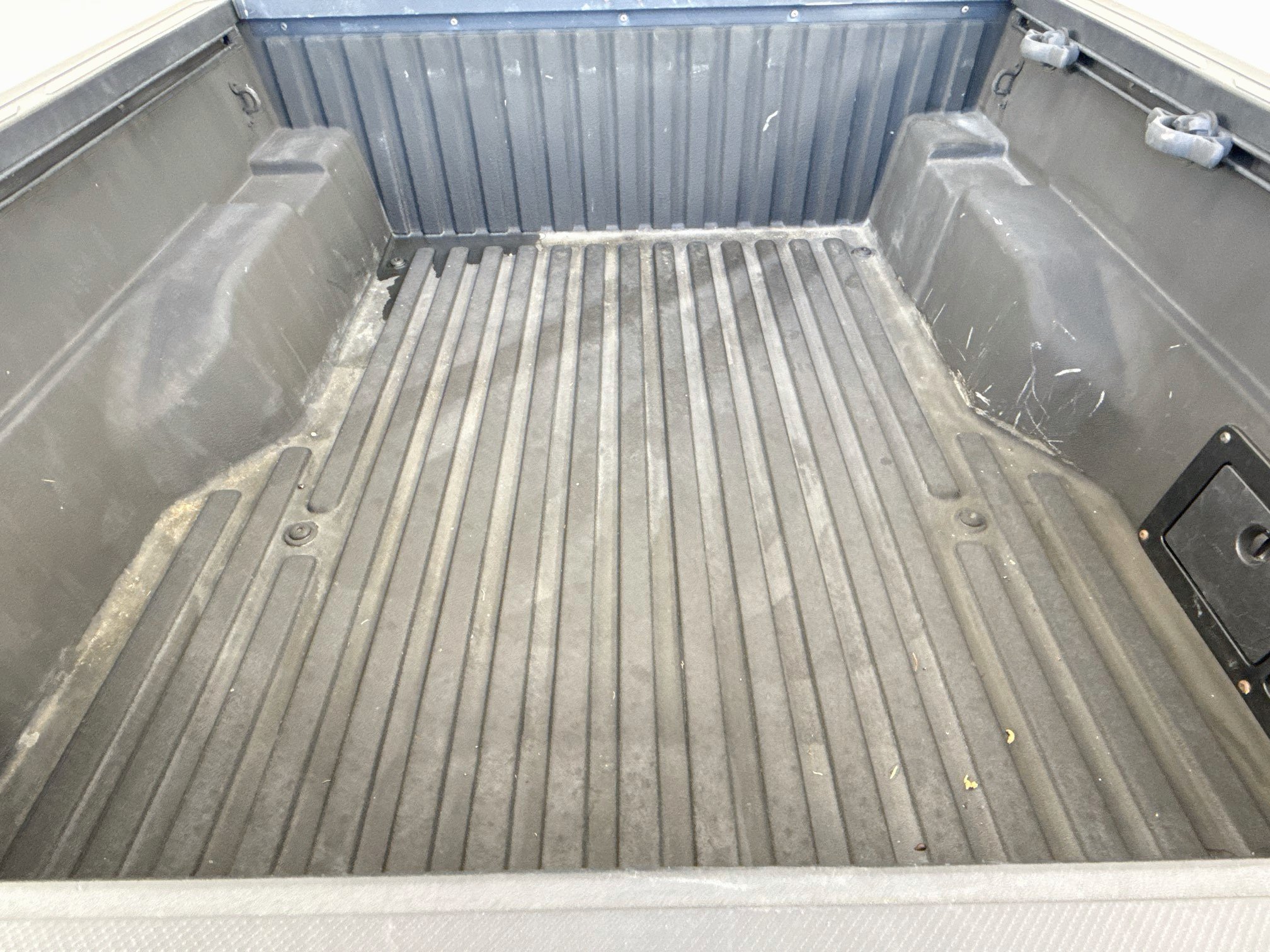 Used 2023  Toyota SR image 27