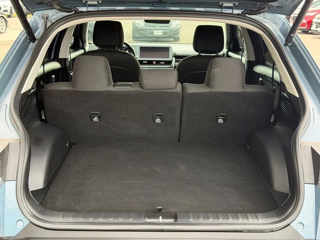 Used 2024 Blue Hyundai SEL image 9