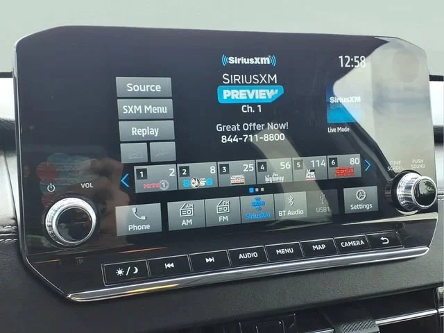 Used 2024  Mitsubishi SE image 5