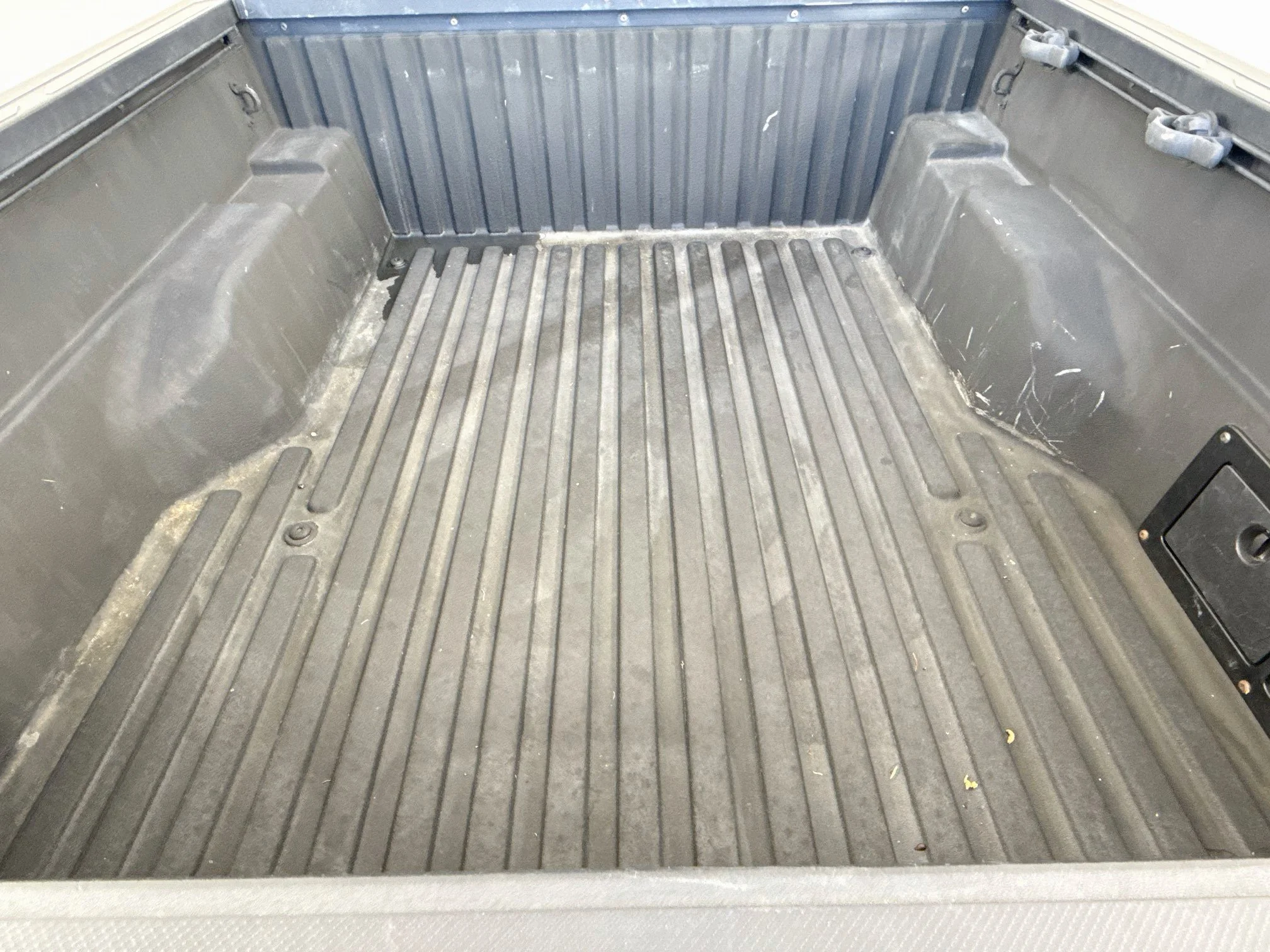 Used 2023  Toyota SR image 27