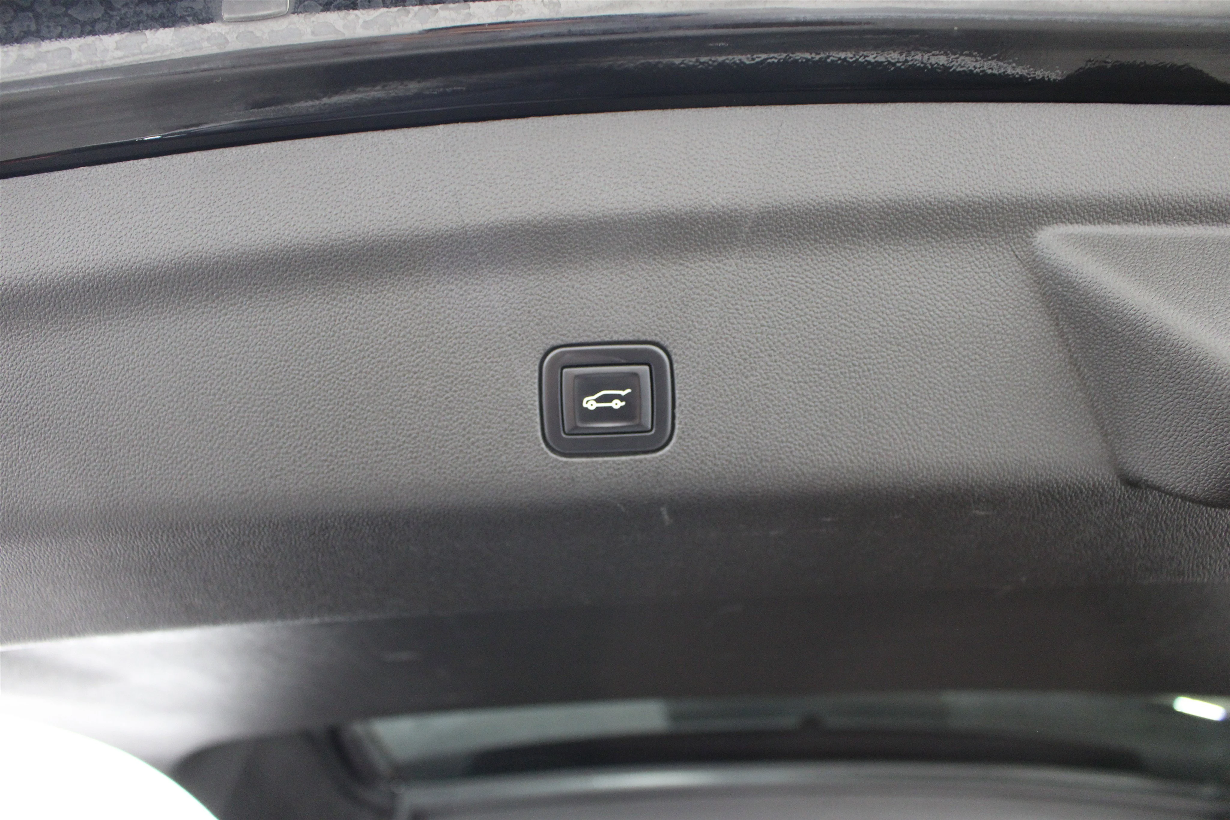2022 GMC Yukon Denali - Photo 23