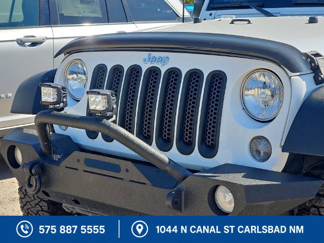 Used 2015 White Jeep Unlimited Sport image 2