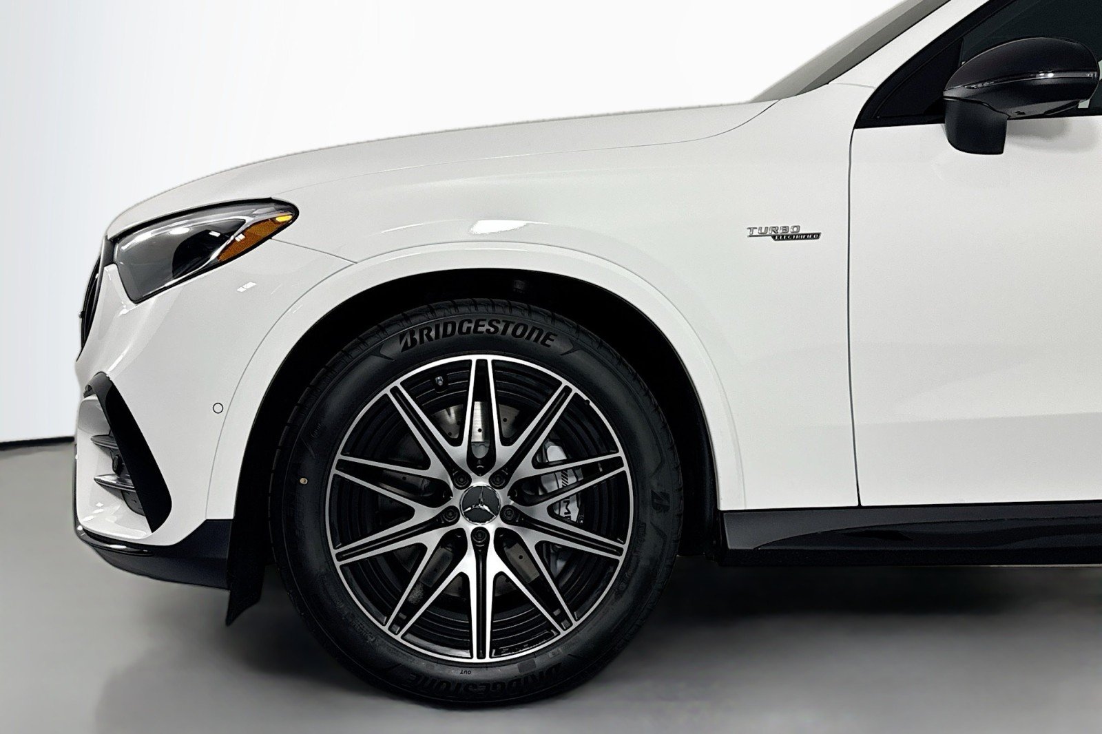 New 2026 Polar White Mercedes-Benz AMG® GLC 43 4MATIC SUV image 9