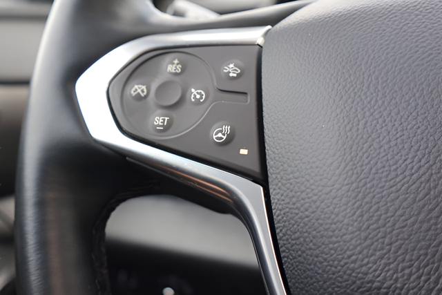 Used 2023 White Chevrolet Premier image 22