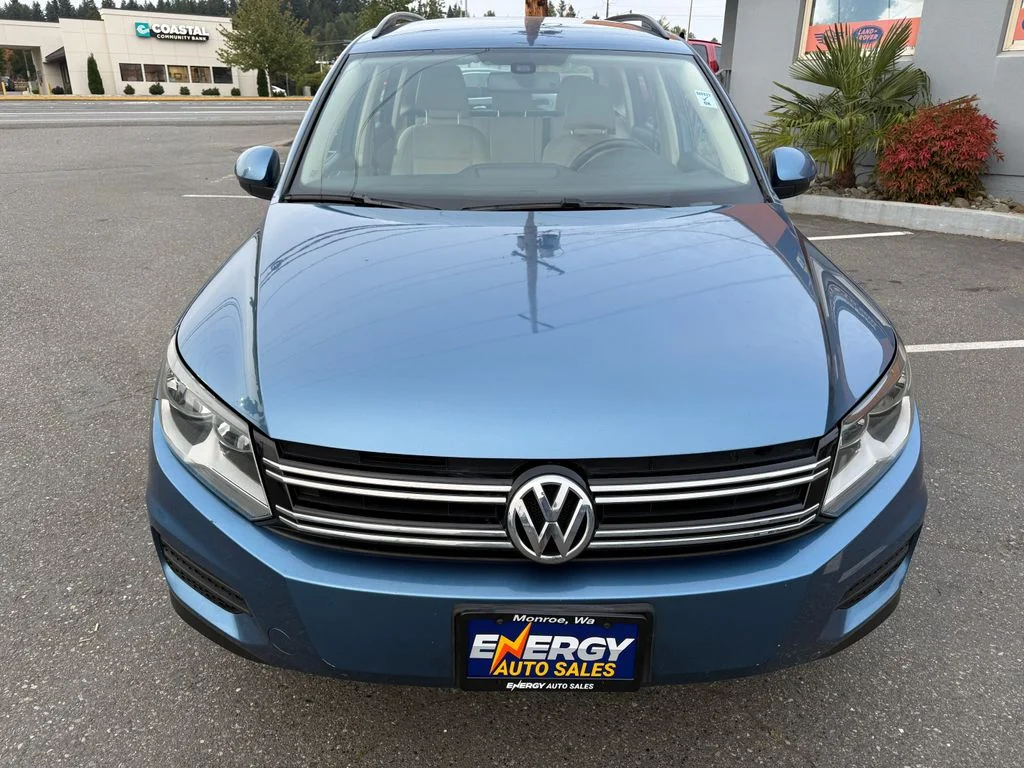 Used 2017 Volkswagen Tiguan S with VIN WVGBV7AX2HW513088 for sale in North Bend, WA