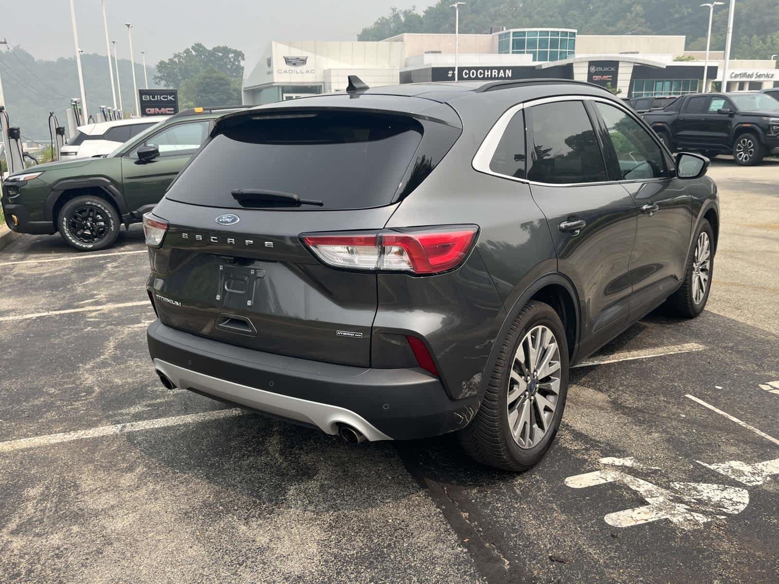 Used 2020  Ford Titanium Hybrid image 7