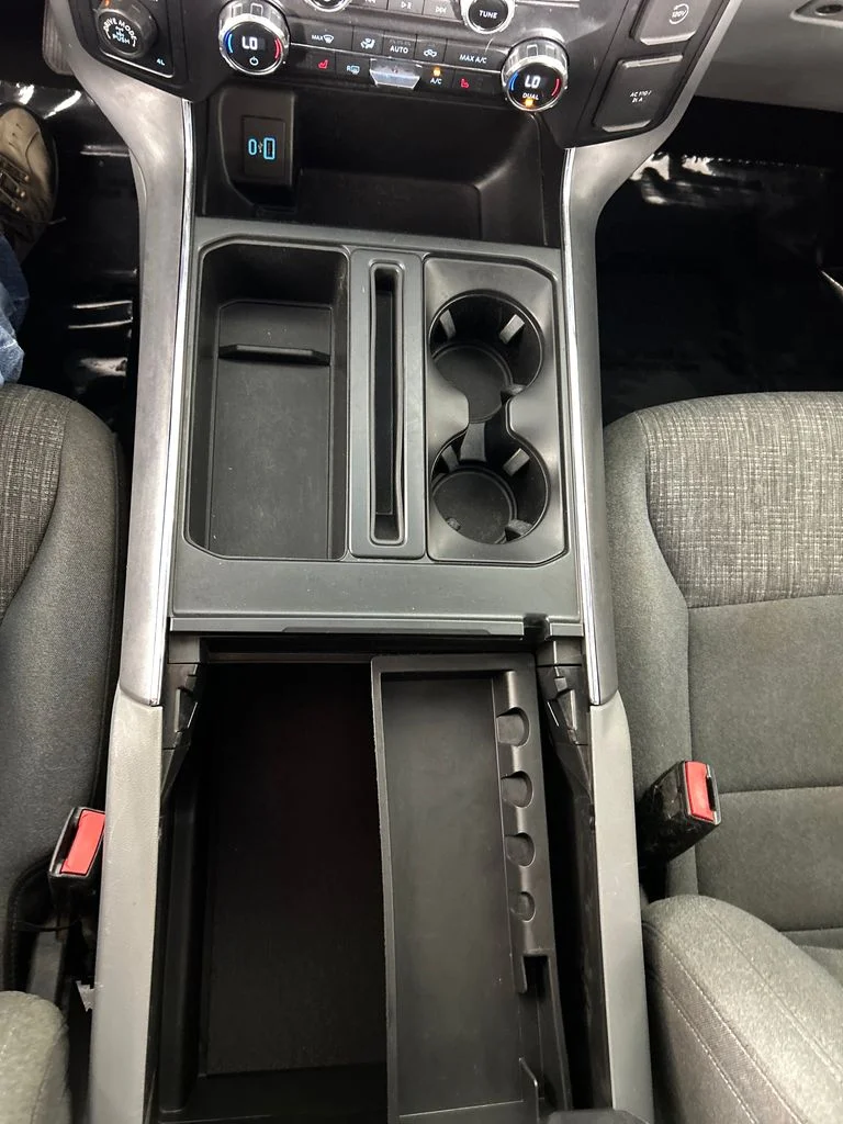 Used 2021 Gray Ford XLT image 17