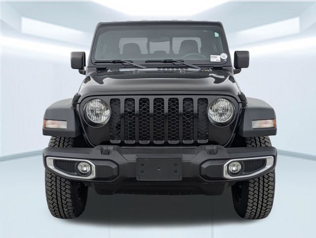 Used 2023 Black Jeep Sport image 12