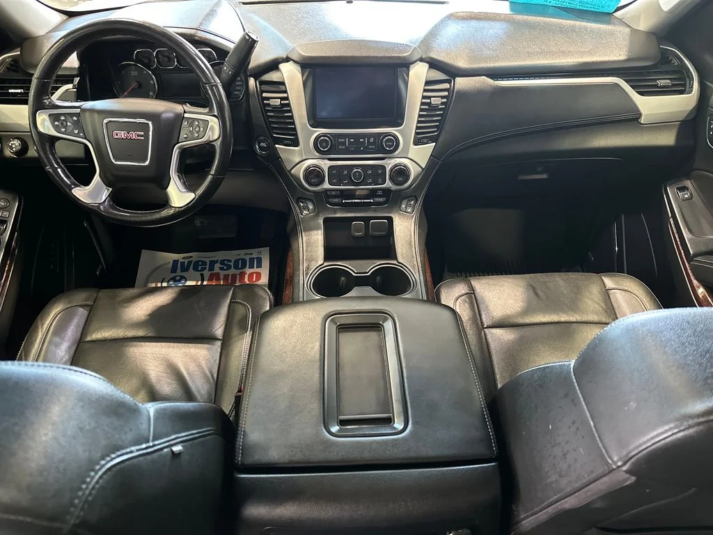 Used 2018 White GMC SLT image 29