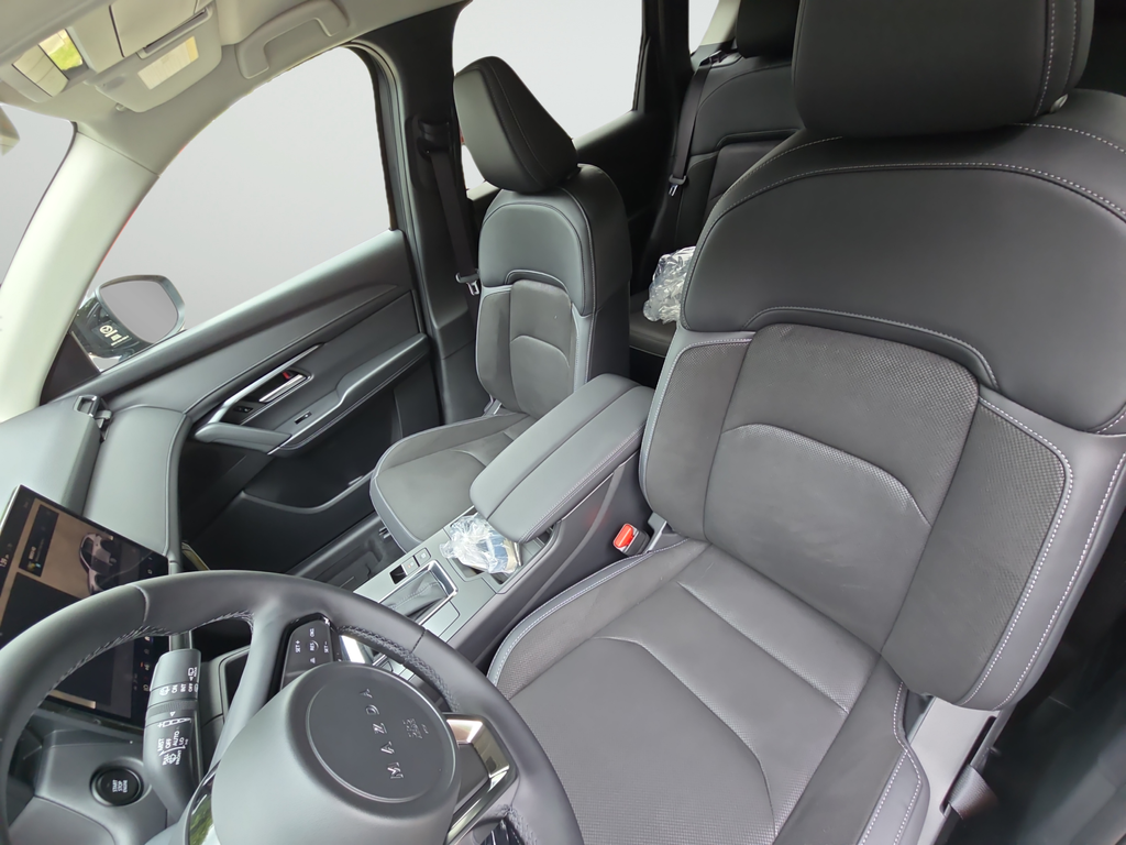 New 2026 Jet Black Mica Mazda 2.5 S Preferred image 10