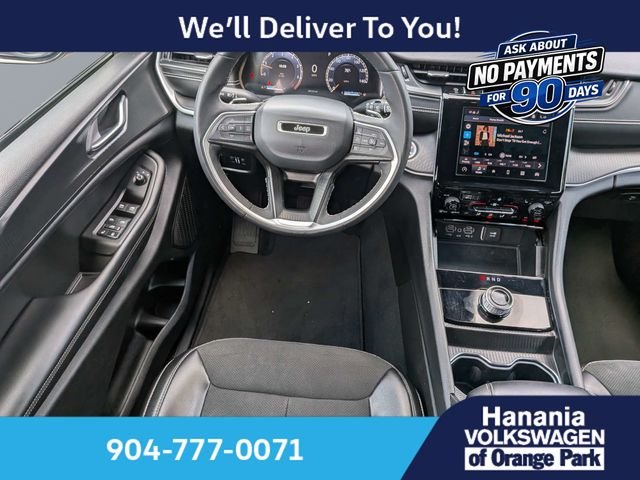 Used 2024 Gray Jeep Altitude image 16