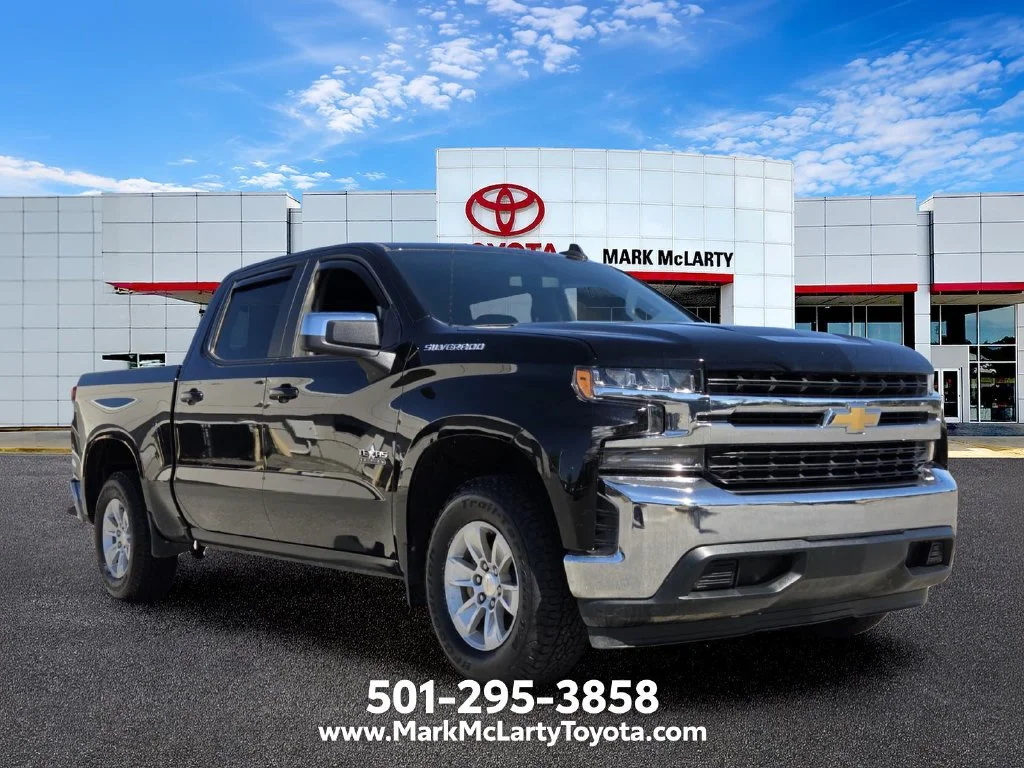 Used 2020 Black Chevrolet LT image 7