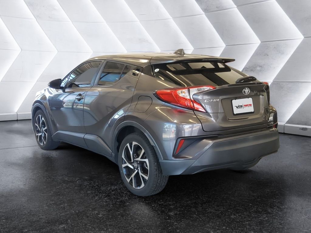 Used 2019 Gray Toyota XLE image 6