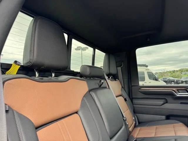 Used 2024 Summit White Chevrolet High Country image 24