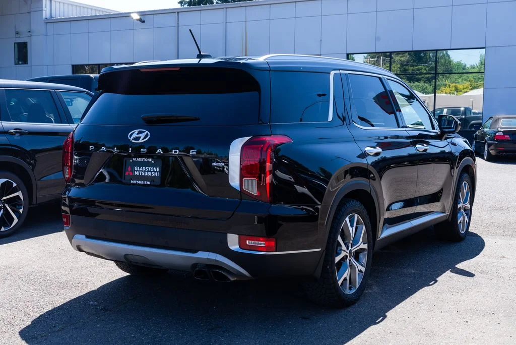 Used 2021 Black Hyundai SEL image 6