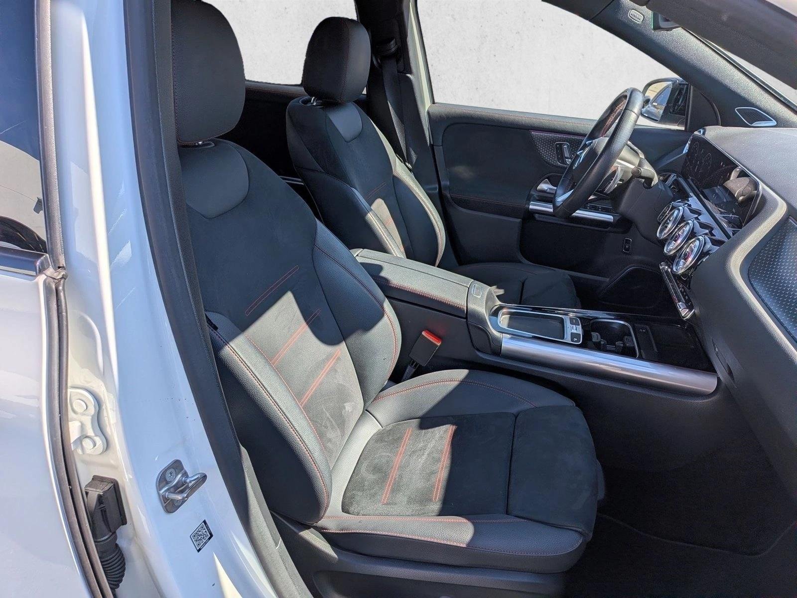 Used 2024 Polar White Mercedes-Benz GLA 250 image 21