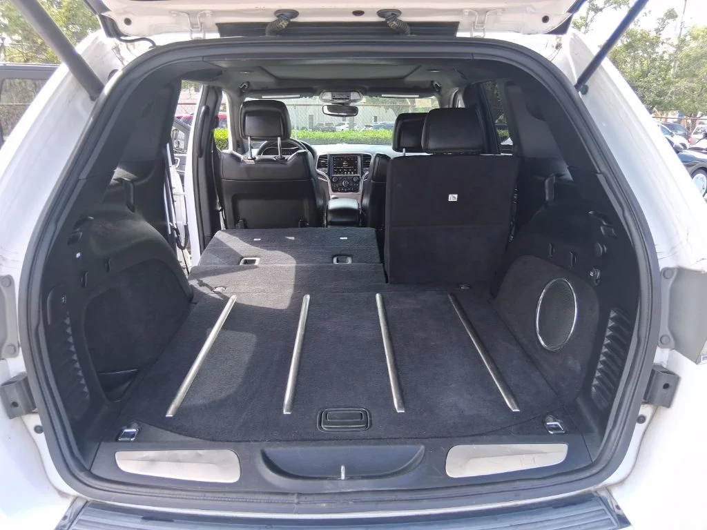 Used 2017 White Jeep Limited image 20
