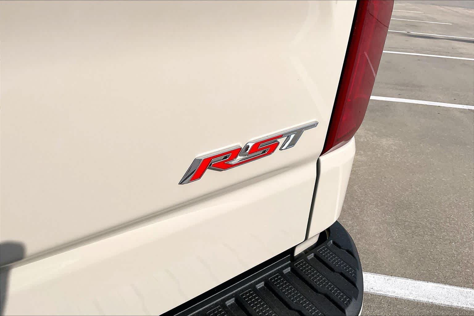 2026 Chevrolet Silverado 1500 RST - Photo 15