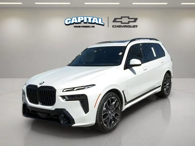 2023 BMW X7 xDrive40i's photo