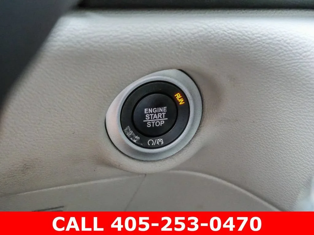 Used 2023 Gray Chrysler Touring L image 33