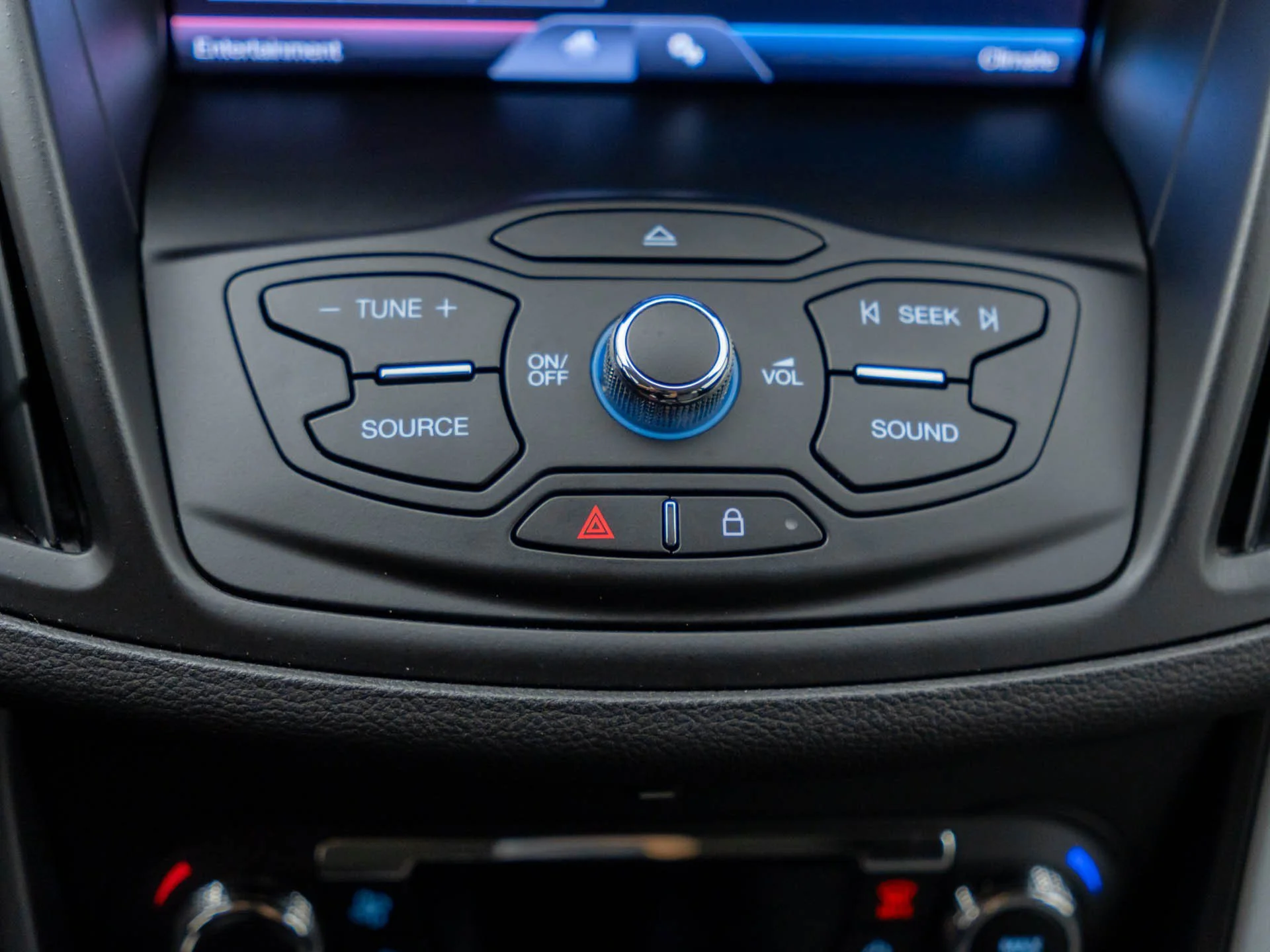 Used 2014 Red Ford SE image 26